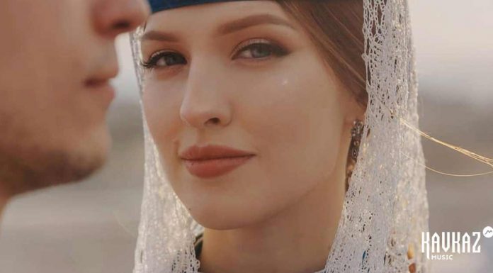 Песню о свадебных традициях адыгов презентовал Рустам Шогенов