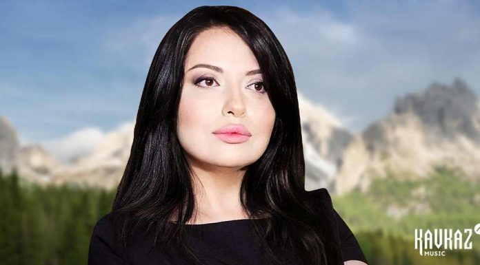 Исполнительница из Дагестана - Зумруд Мусиева в своем сольном мини-альбоме «Ритмы гор» рассказала истории простых людей