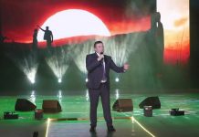 Аслан Тхакумачев отметил свое тридцатипятилетие на сцене