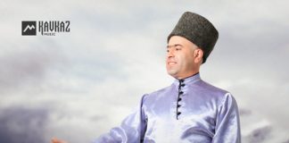 Расул Чомаев. «Эшит мени»